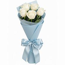 Букет 5 Белых роз Проуд в Льялово