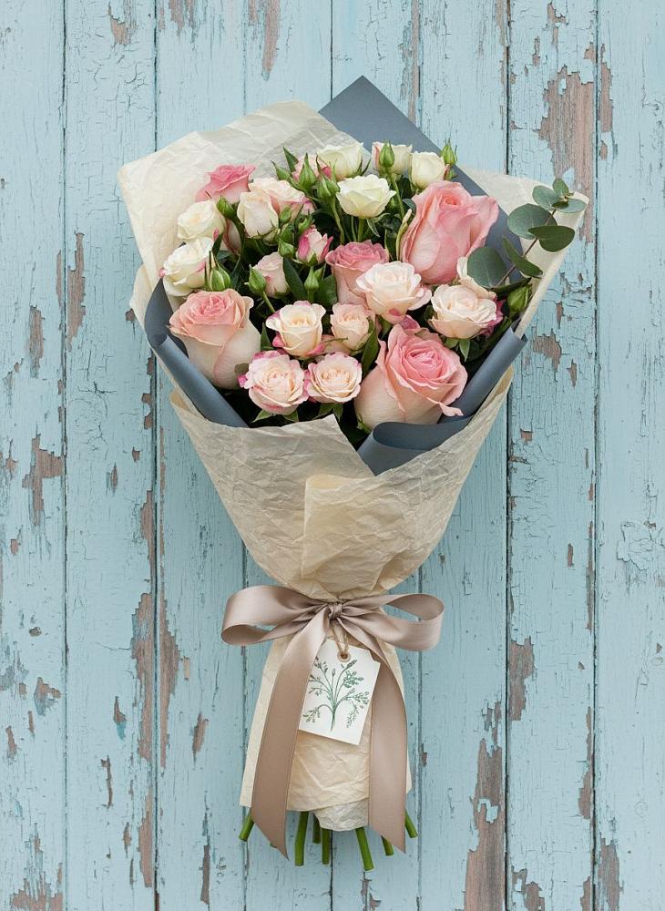 Букет цветов из: Розы в Льялово