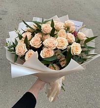 Букет Кремовые розы Латте в Льялово