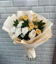 Букет цветов из:  Розы и Хризантемы в Льялово