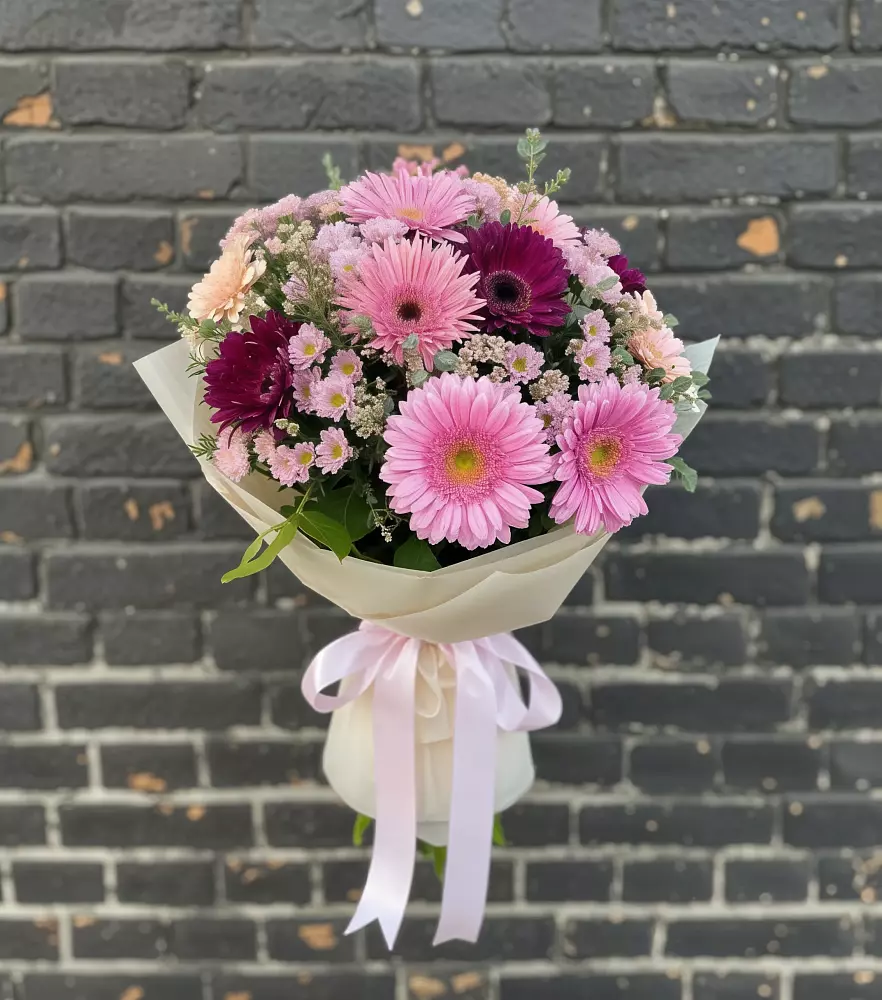 Букет цветов из: Герберы и Хризантемы в Льялово