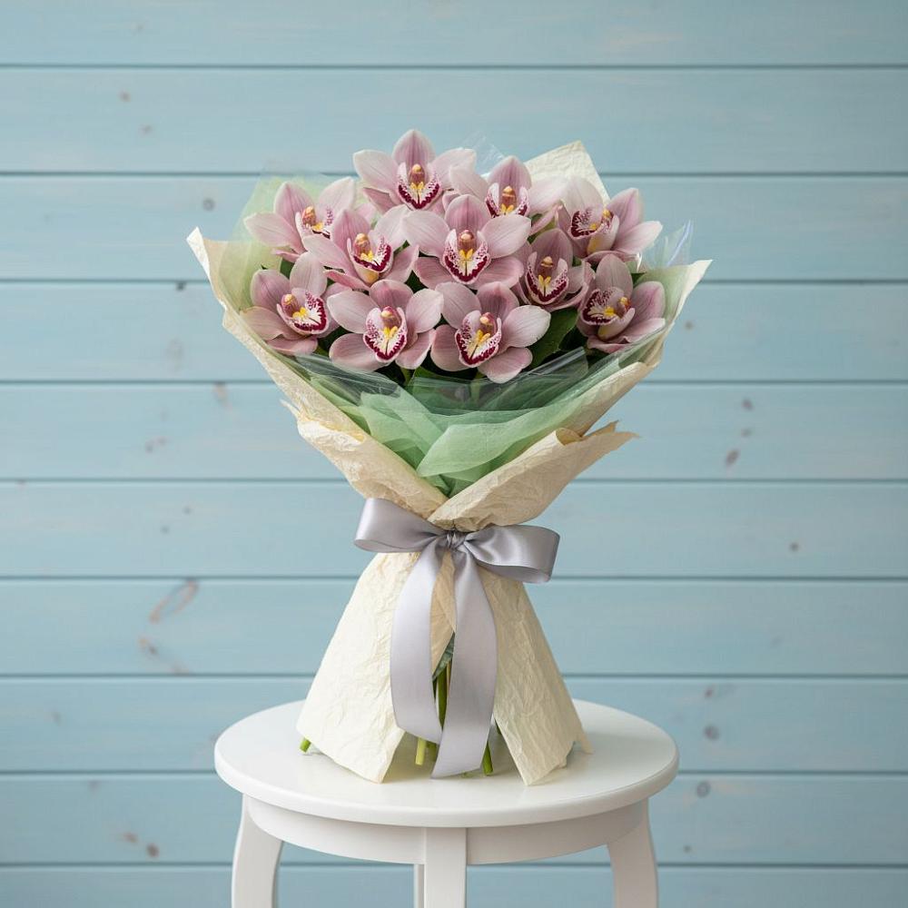 Букет цветов из: Орхидеи и Розы в Льялово