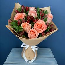 Букет цветов из:  Розы и Альстромерии в Льялово