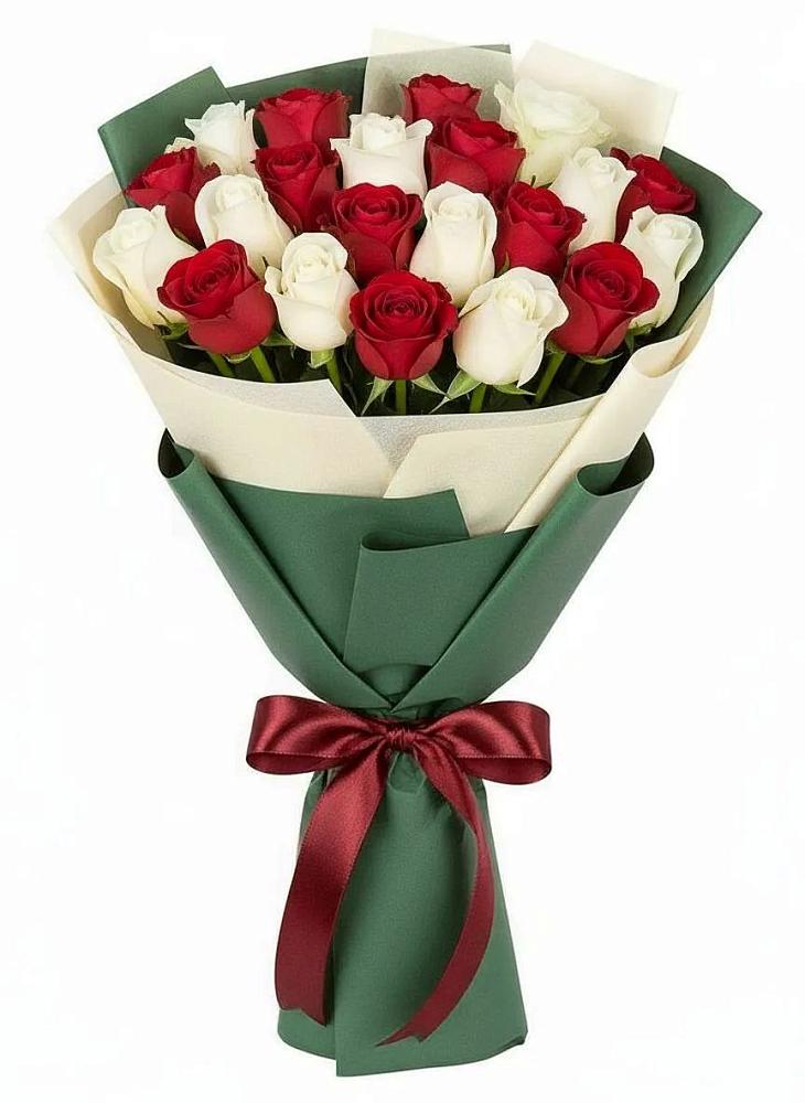 Букет Микс из красных и белых роз в Льялово