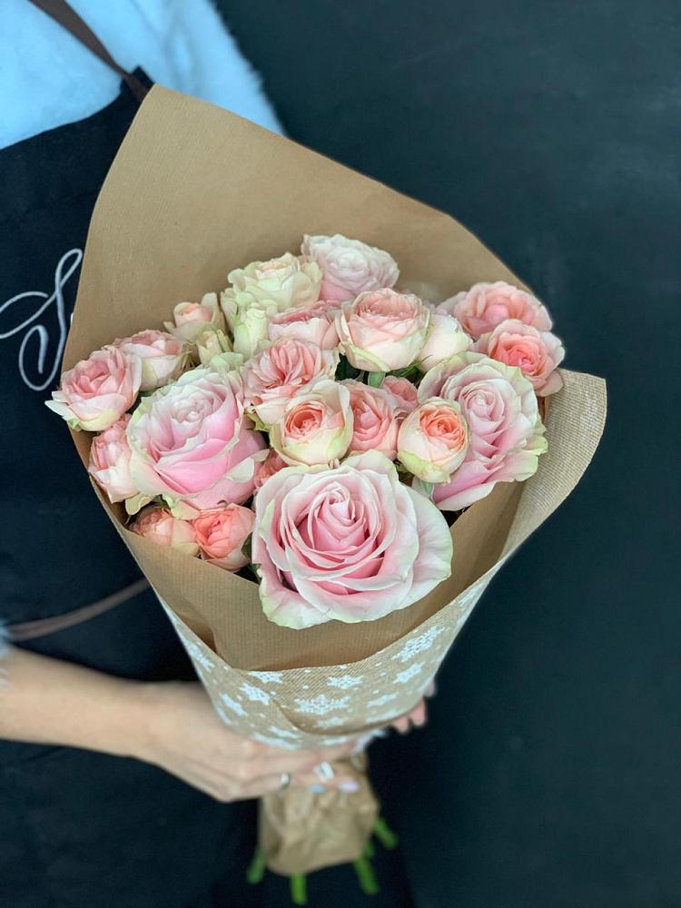 Букет цветов из: Хризантемы и Розы в Льялово