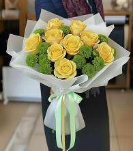 Букет цветов из:  Хризантемы и Розы в Льялово