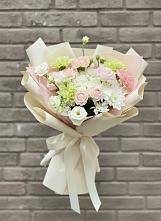 Букет цветов из:  Гвоздики, Розы, Лизиантусы и Хризантемы в Льялово
