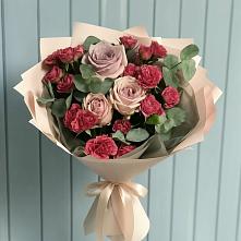 Букет цветов из:  Гвоздики и Розы #REPLACE_PRED# Льялово